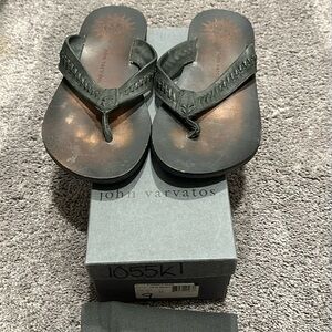 Men’s John Varvaro’s Size 9 USA / 43 EU FLIP FLOP